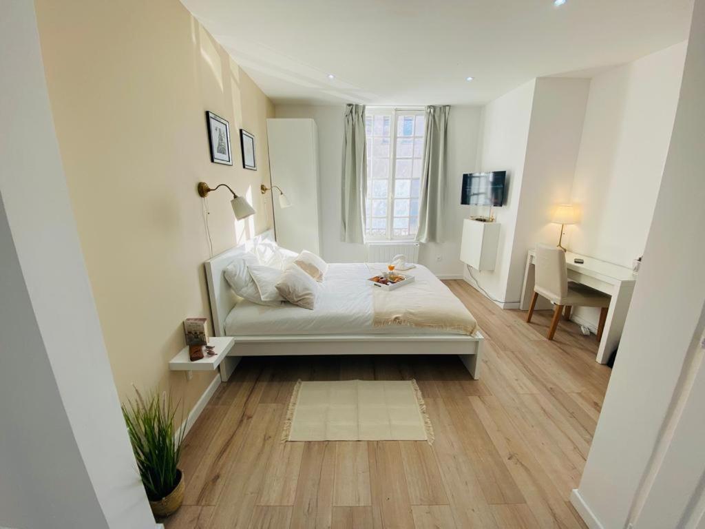 Studio Cosy En Plein Coeur De Soissons Apartment Exterior photo